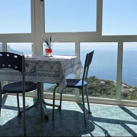 View Apartamento *